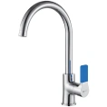 Кухонный смеситель Lemark Aura LM0605C с высоким изливом и поворотным механизмом для максимального комфорта - миниатюра фото 1