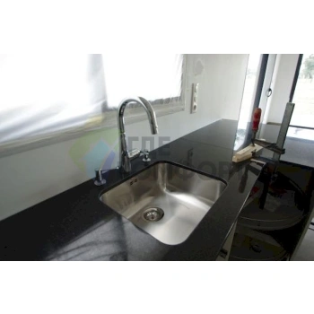 Стильный вытяжной смеситель Grohe Zedra 32296SD0 для кухонной мойки - фото 2