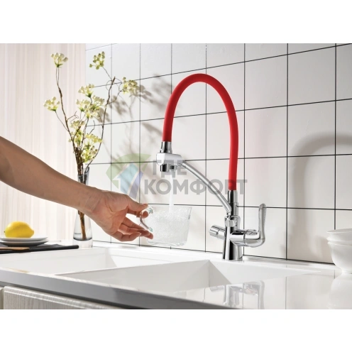 Смеситель Lemark Comfort LM3070C для кухни в хромированном корпусе с жёлтыми акцентами - фото 2